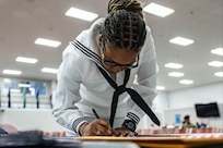 Immigrant to Inspiration: US Army South foreign area officer welcomes America’s newest citizens