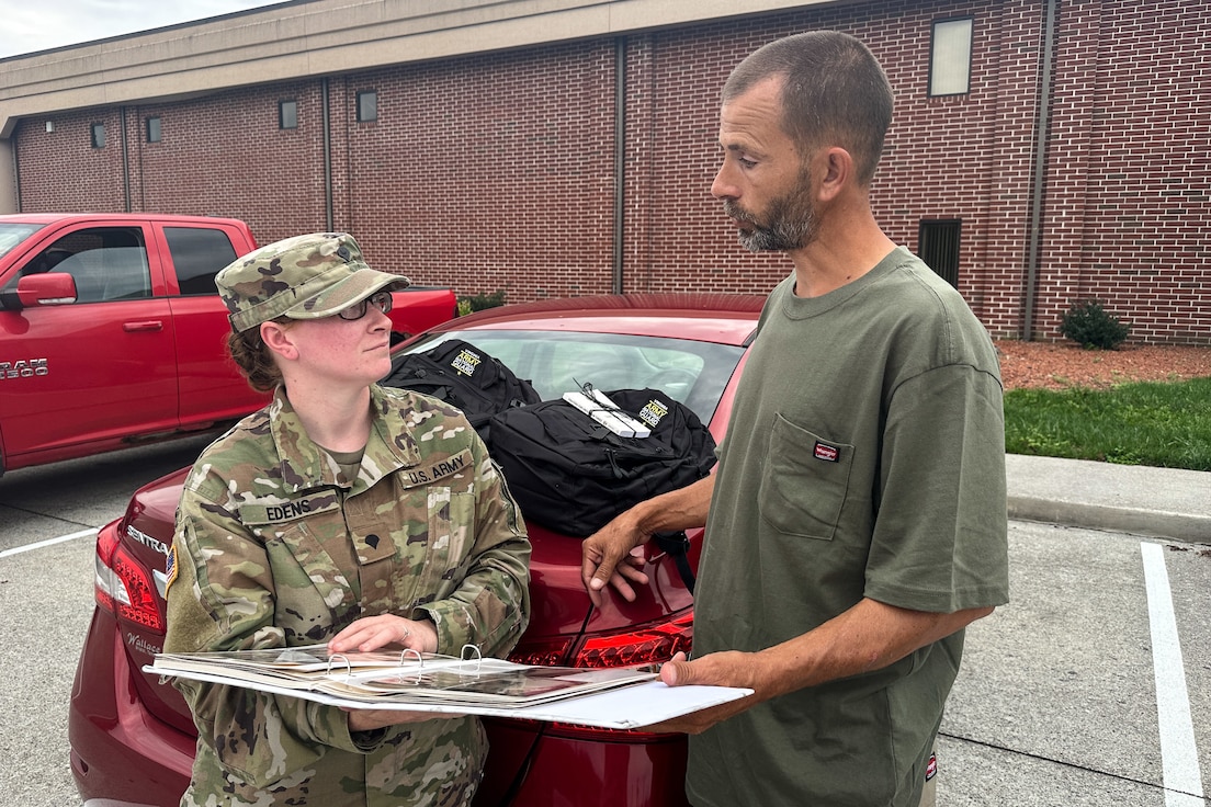 VNG Soldier helps preserve family's memories during flood response