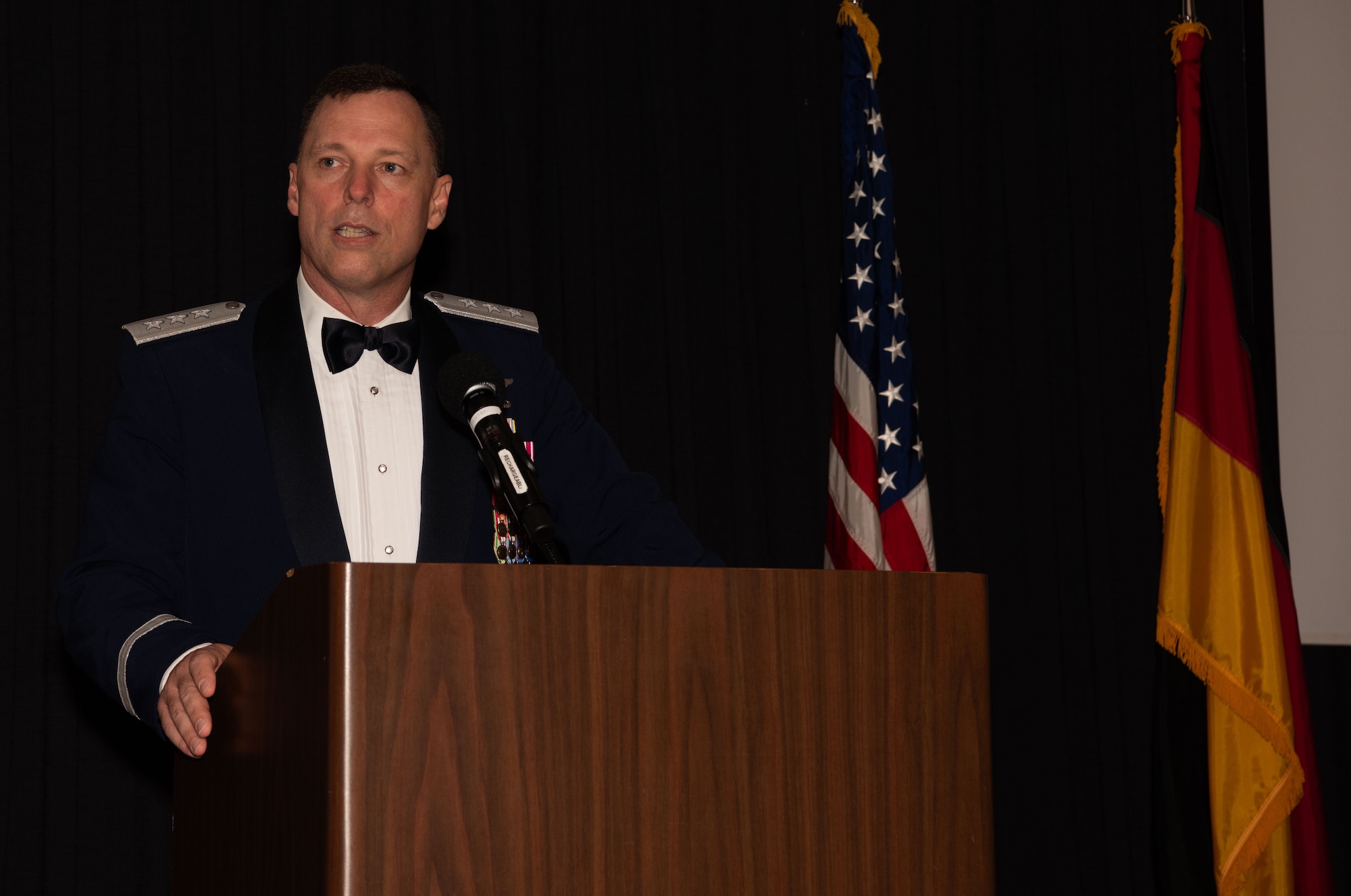 Lt Gen Anderson gives his speech