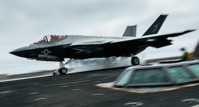 VFA-147 flight operations aboard USS George Washington (CVN 73) in the Pacific Ocean.