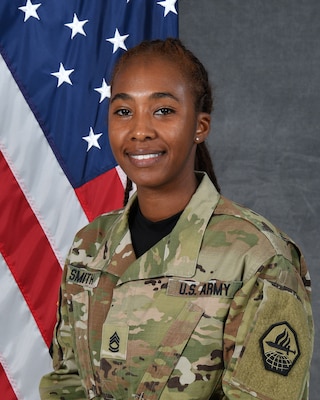 Official Photo of Sgt. 1st Class Kayvonne Smith