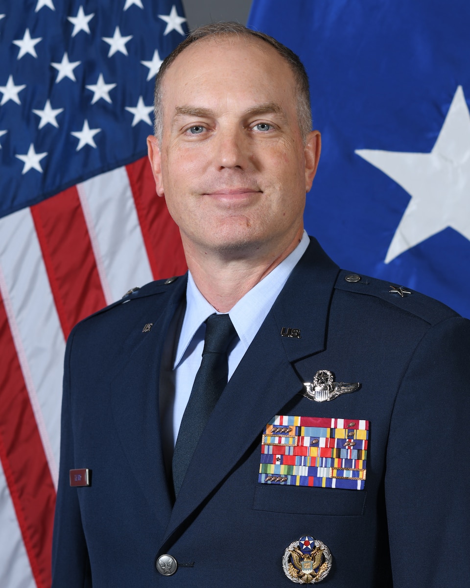 This is the official portrait of Brig. Gen. Matthew A. Leard.