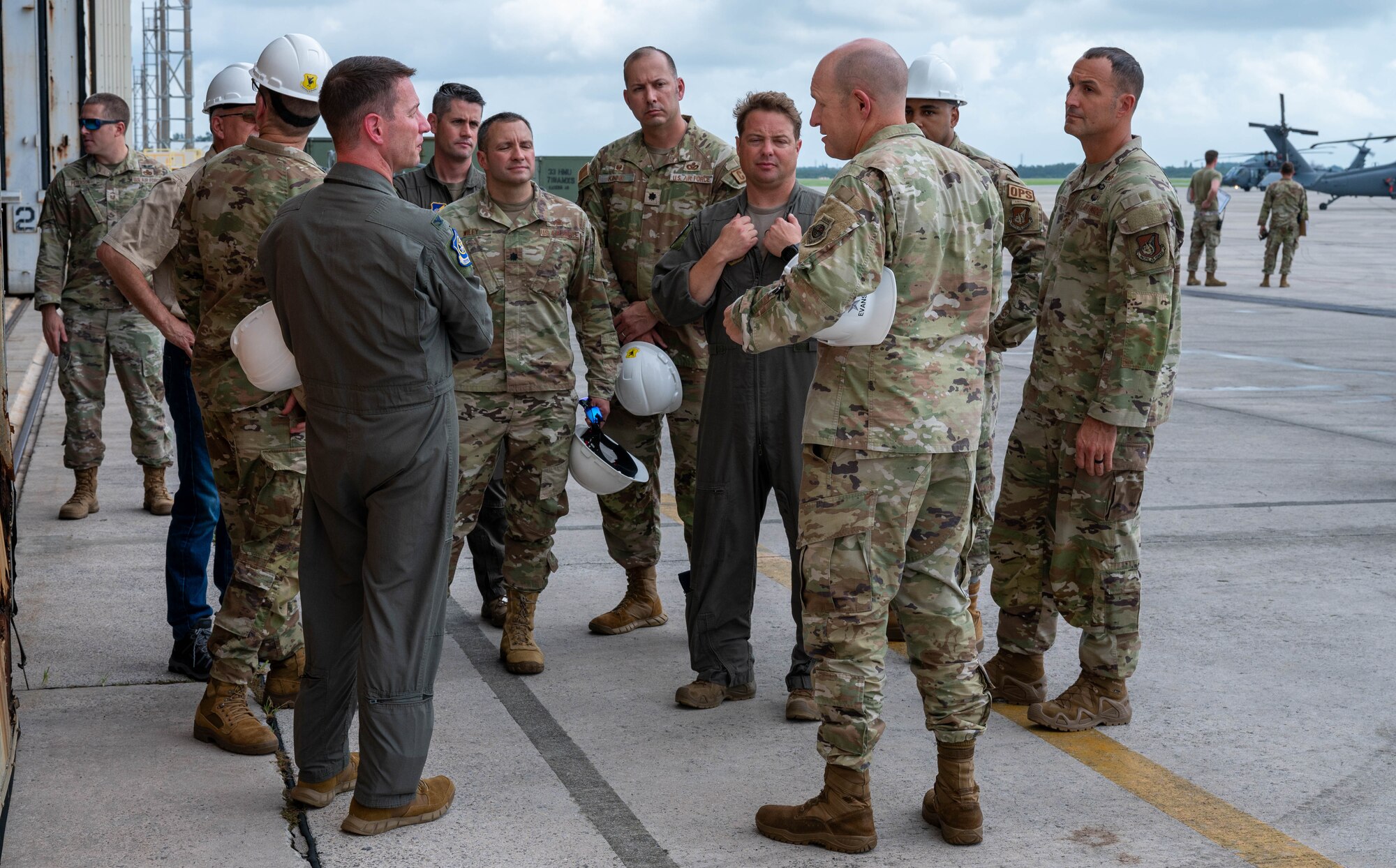 18th Wing and 5th AF leadership talking