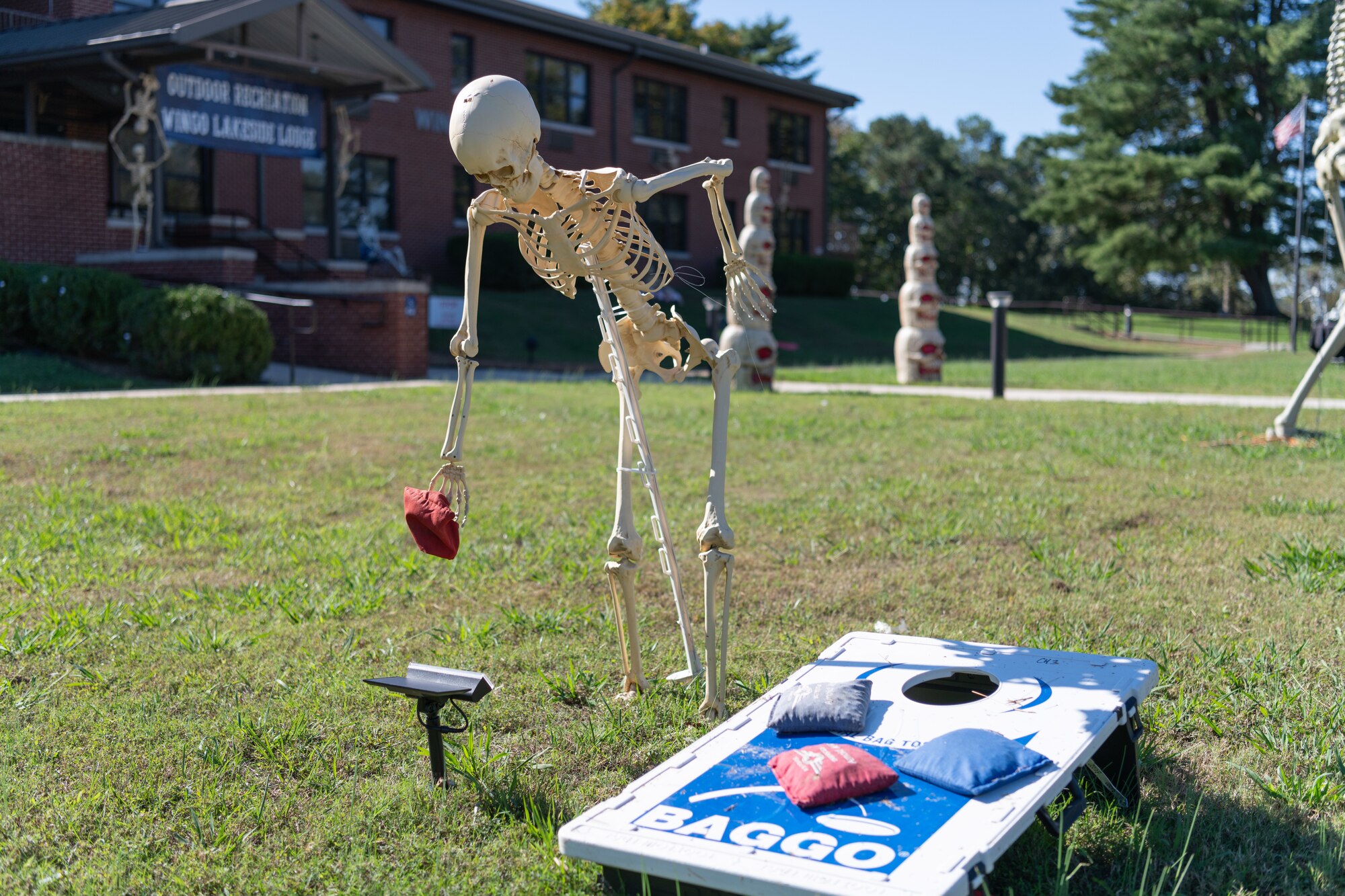 – Personnel with The Wingo Lakeside Lodge decorate the lawn with Halloween figurines in the spirit of the season at Arnold Air Force Base, Tenn., Oct. 8, 2024. A decoration lighting is planned for Oct. 10 at 6:30 p.m. (U.S. Air Force photo by Keith Thornburgh)