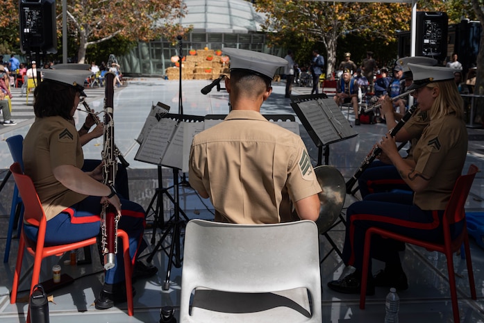 U.S. Marines with 1st Marine Division Band perform at Salesforce Park Amphitheater as part of San Francisco Fleet Week 2024 in San Francisco, Oct. 8, 2024. SFFW, now in its 43rd iteration, is a time-honored sea service celebration that allows citizens of the Bay Area to witness today’s maritime capabilities firsthand. Nearly 2,500 Sailors, Marines, and Coast Guardsmen will showcase their capabilities and equipment, participate in various community service events, and enjoy the hospitality of the Bay Area during the event. (U.S. Marine Corps photo by Cpl. Bruin Largent)