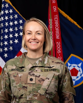 Official photo of LTC Leala McCollum