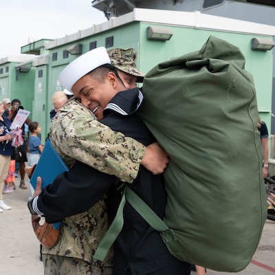USS Russell (DDG 59) returns to Naval Base San Diego after an eight-month deployment.