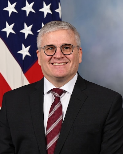 Official photo of Kirk Phillips, director of Air Force Office of Energy Assurance