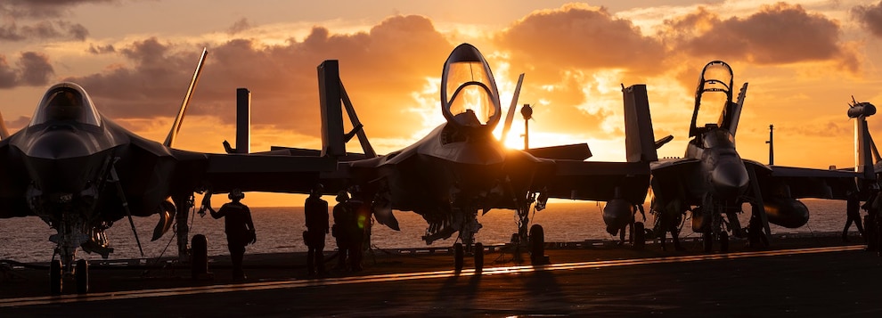 Aircraft sit on the flight deck of Nimitz-class aircraft carrier USS George Washington (CVN 73) while underway in the Pacific Ocean, Oct. 12, 2024.