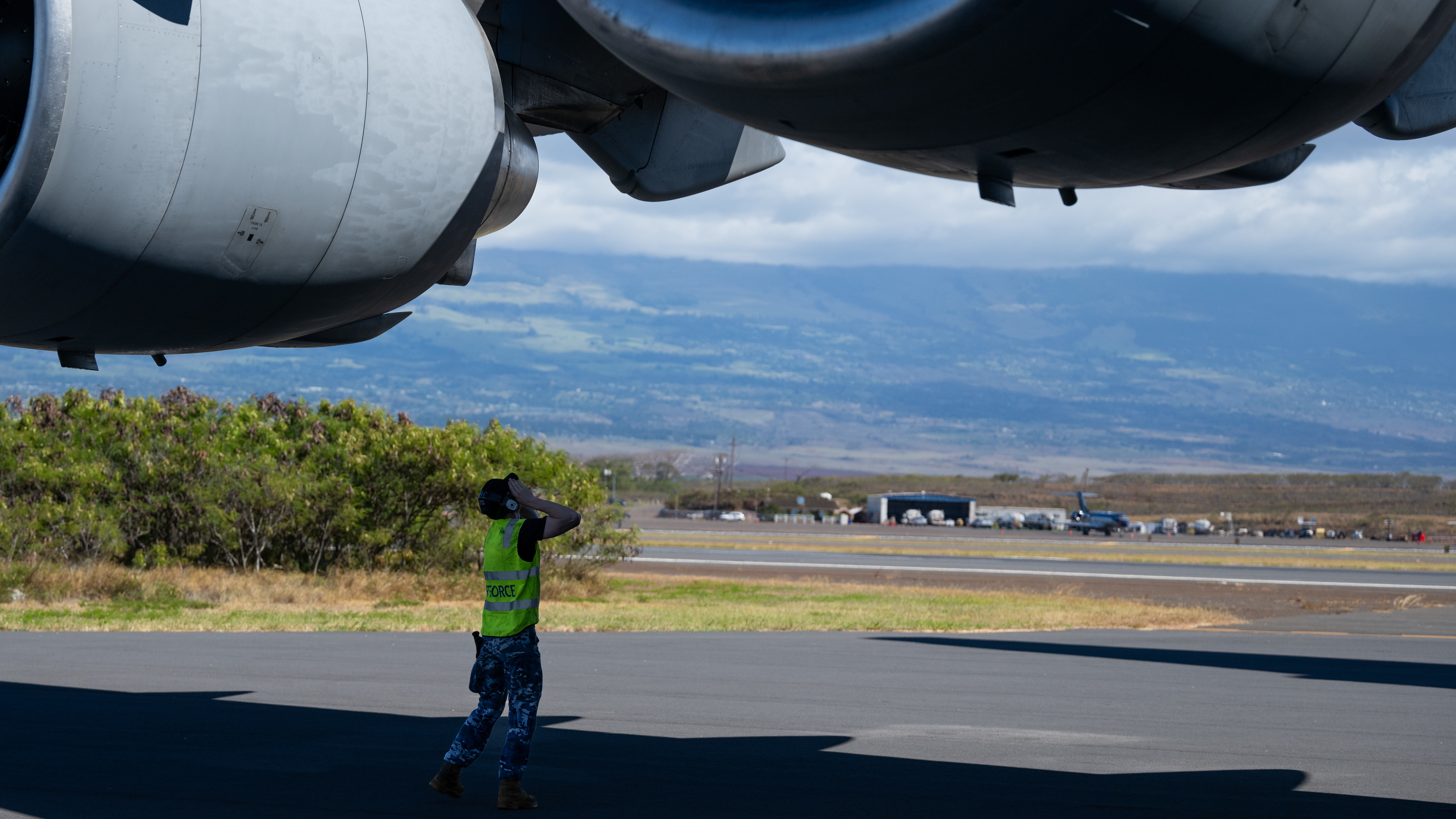Australian partners work together with 15th Aircraft Maintenance during