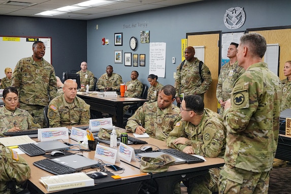 Army Reserve Careers Group holds yearly mission brief, welcomes distinguished visitors