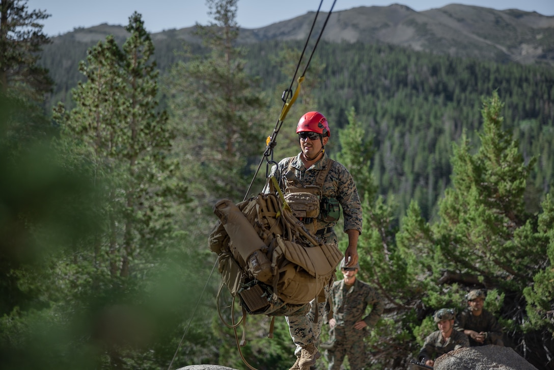 Marines with 2/1 conduct a suspension and traverse exercise