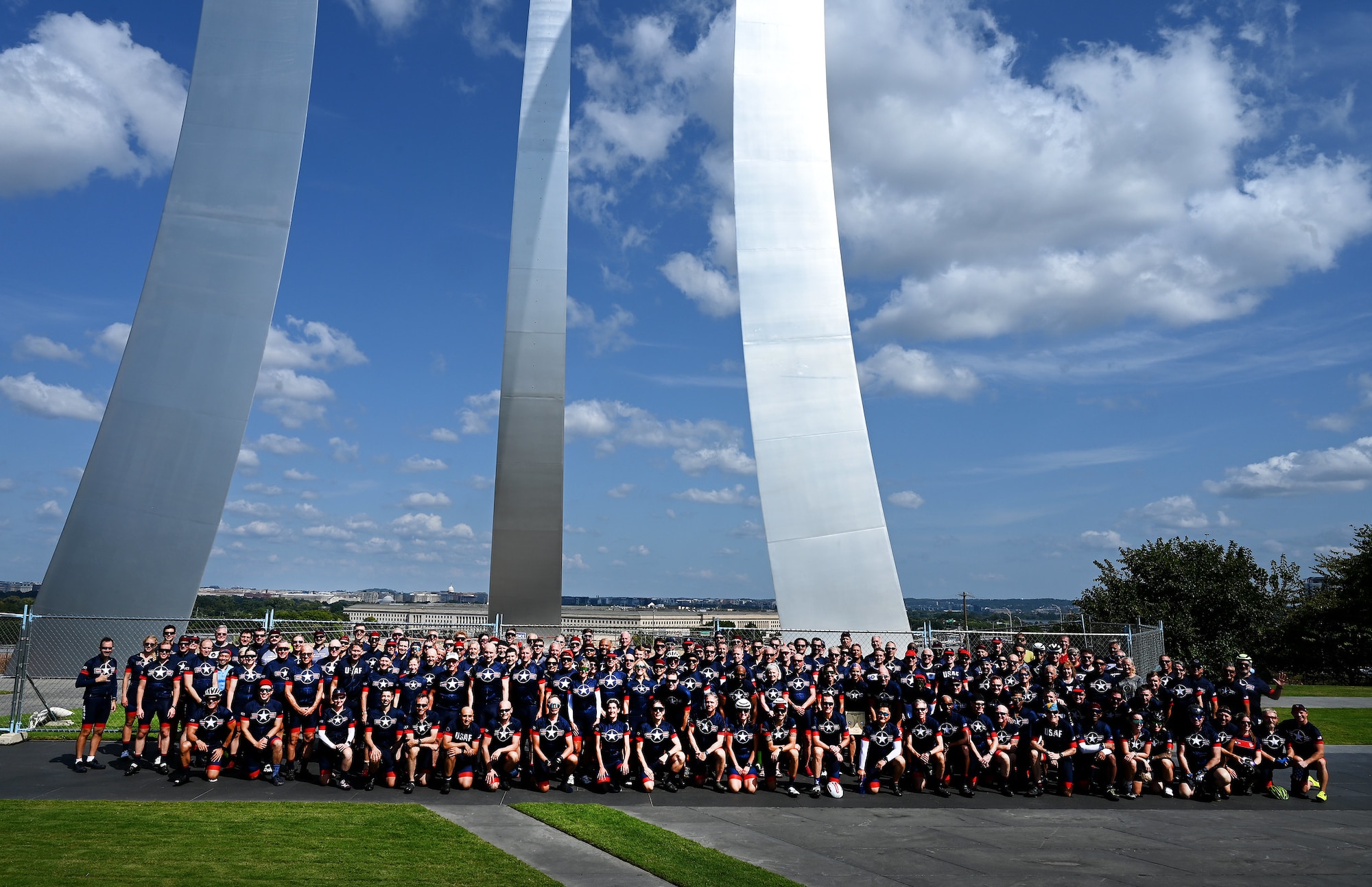 Image of 200 people