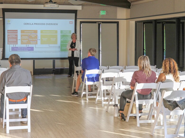 Patti De La O, program director with contractor BSX, speaks with attendees of a public meeting Sept. 10 at the Point Vicente Interpretive Center in Rancho Palos Verdes, California.