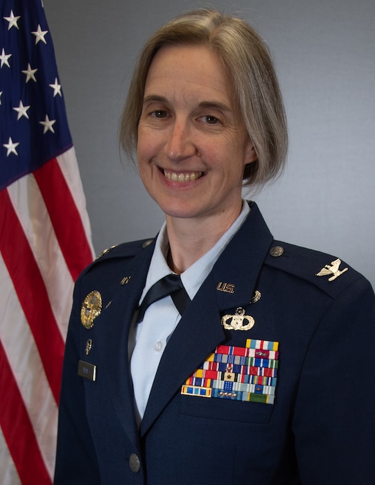 U.S. Air Force biography photo