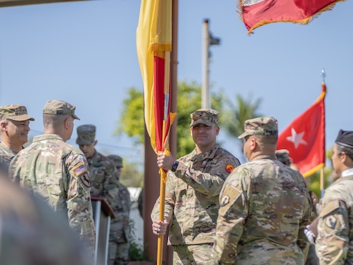 210th Regional Support Group welcomes new commander in change of command ceremony