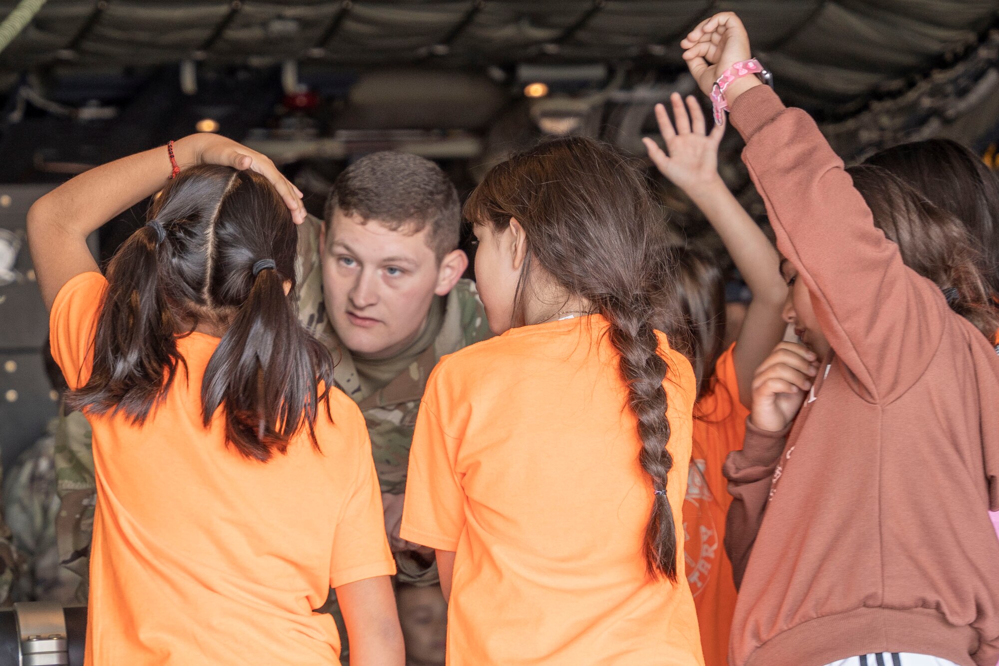 Bovina Elementary School students tour Cannon