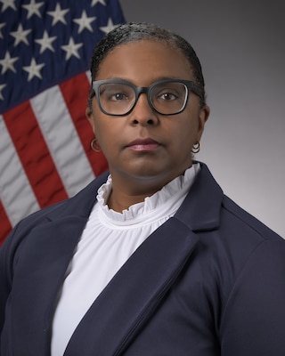 headshot of Lori Smith-Mitchell