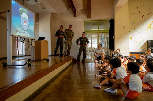Members of the OCD team show students the mission.