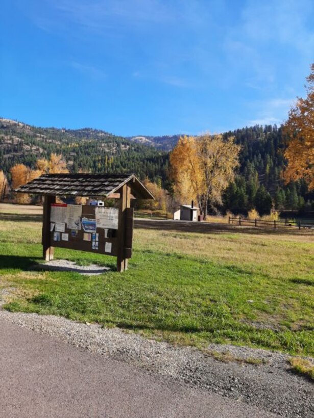 Photo of a notice board Libby Dam park rangers manage, to assist recreational park users who visit the facilities during recreation season. Libby Dam manages four primitive campgrounds and two camping spots at Alexander Creek camping area: Blackwell Flats Campground and Downriver Camping area.