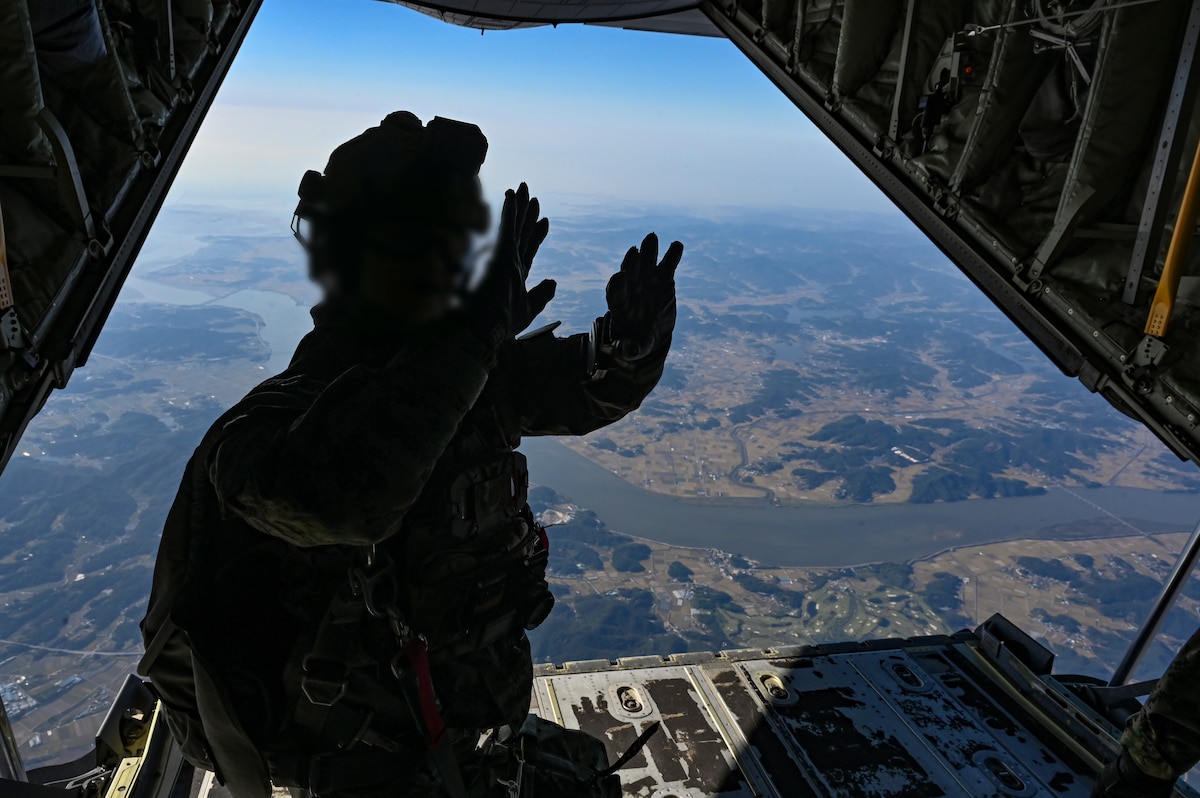 Kunsan, Yokota Air Bases collaborate, enable U.S., ROK SOF high