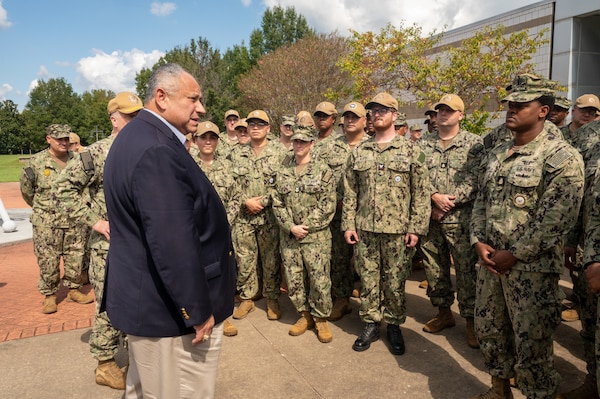 SECNAV Carlos Del Toro visits Navy Recruiting Command.