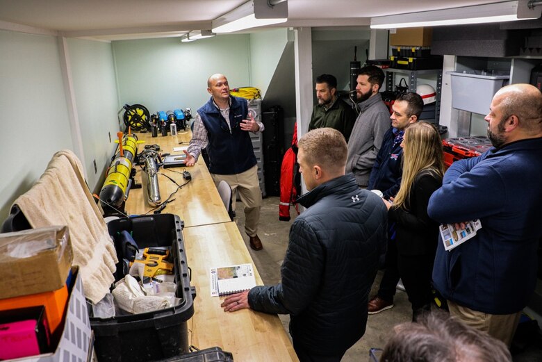Alan Katzenmeyer leads a discussion on research projects at ERDC. With over a decade of experience, Katzenmeyer was selected as the 2023 U.S. Army Corps of Engineers Manager of the Year.