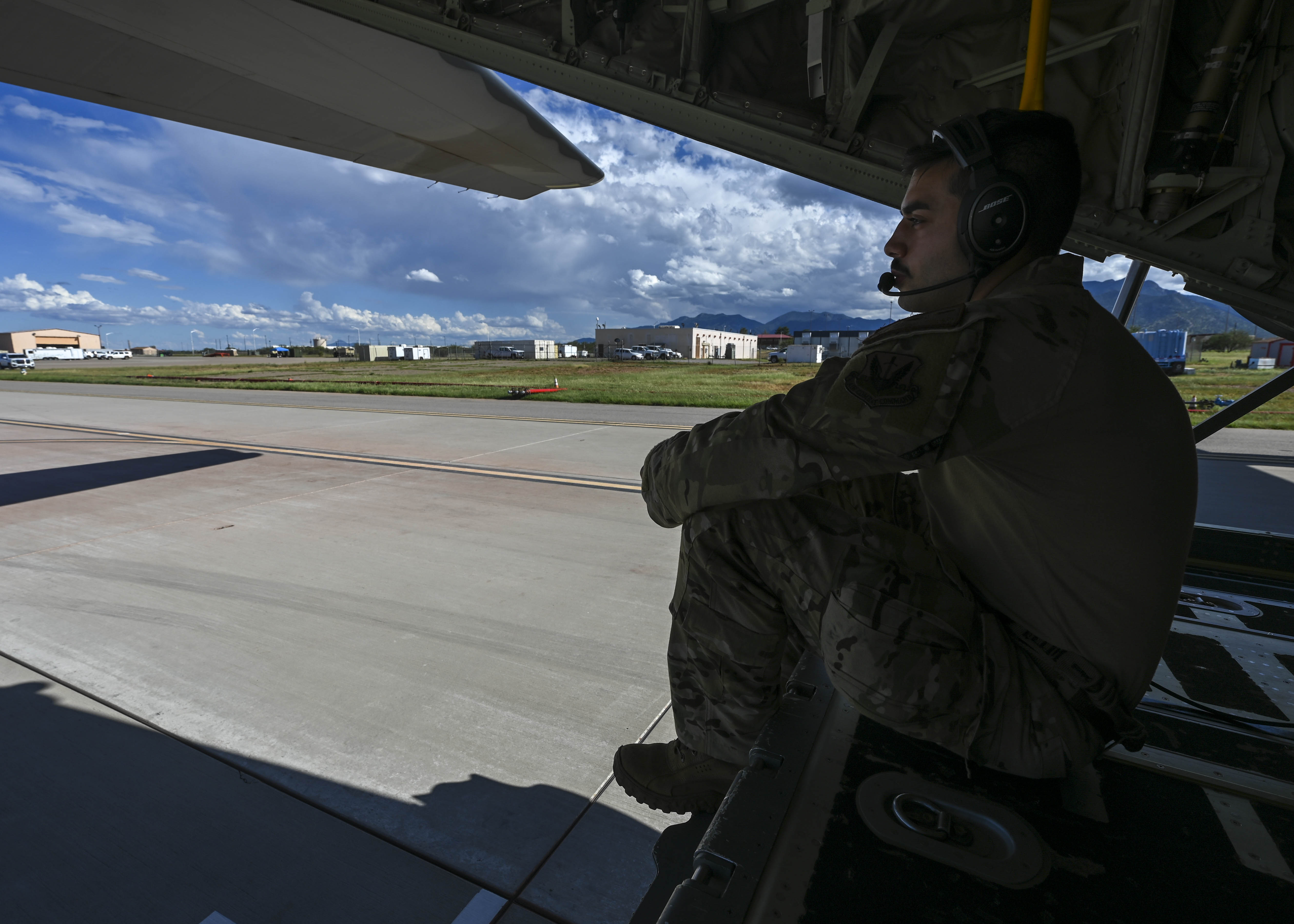 Command team visits airmen: Mosaic Lightning 24-02 > Davis-Monthan Air ...