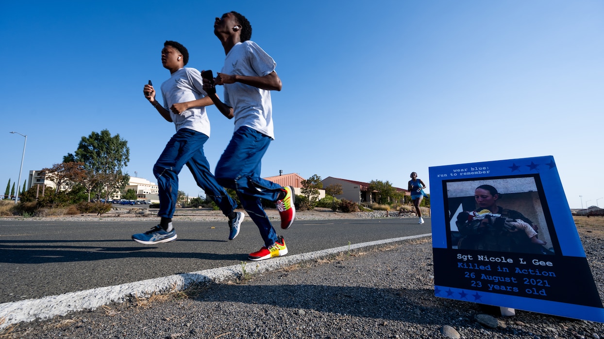 Airmen participate in memorial run