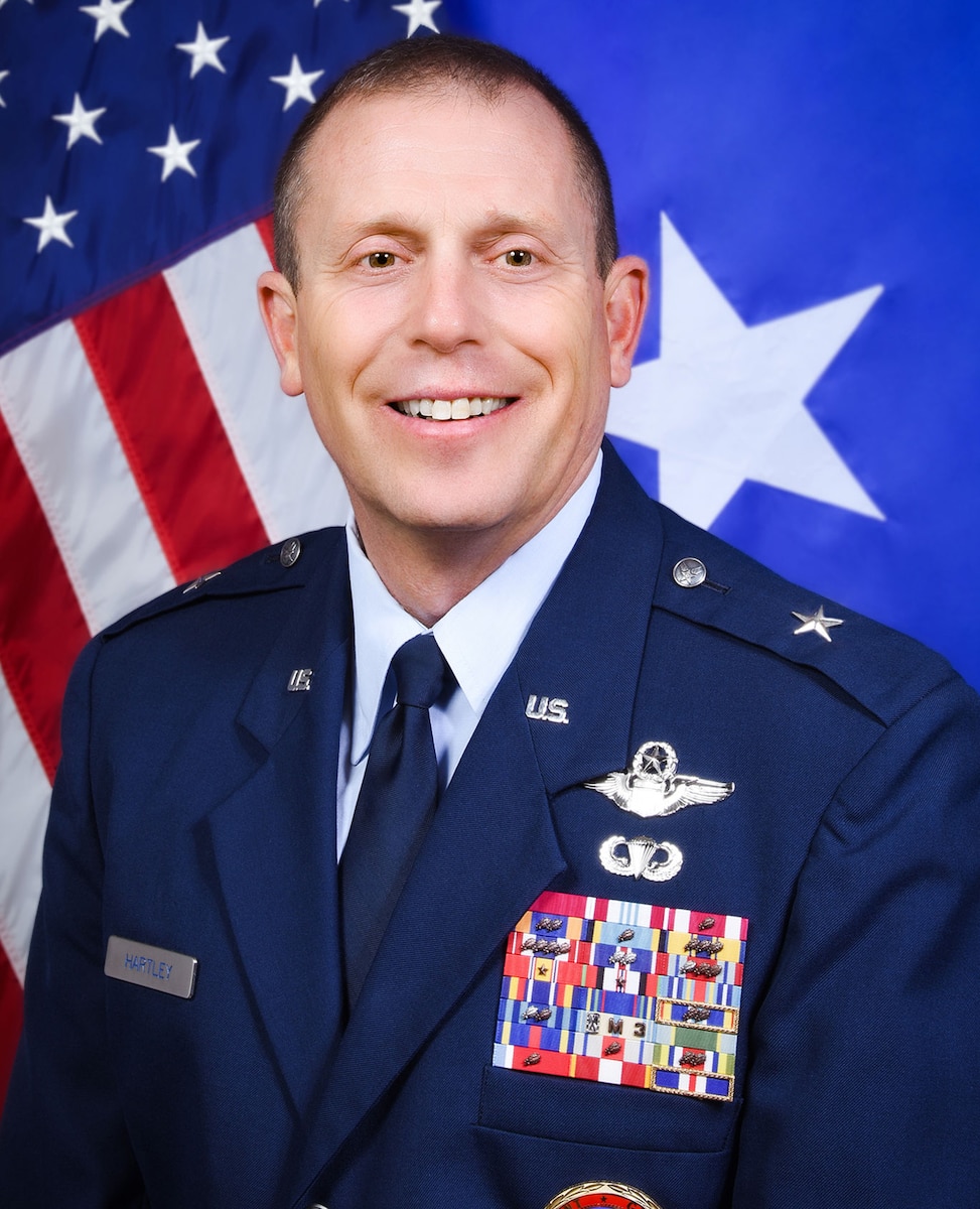 portrait of Brig. Gen. M. Lee Hartley, Jr