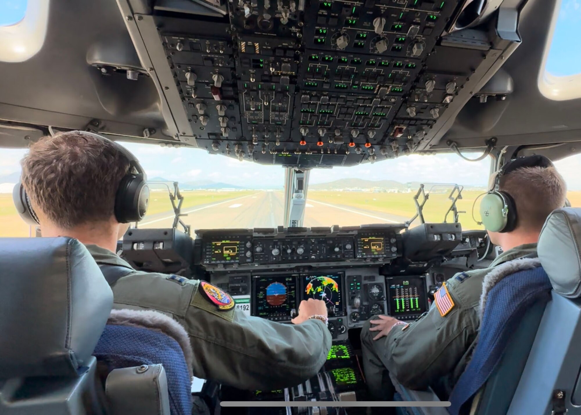 Throughout Operation KENNY’S RETURN, pilots from the 535th Airlift Squadron, Pearl Harbor-Hickam, Hawaii, and Joint partners from the Joint Communications Support Element, joined the 7th Expeditionary Airlift Squadron to execute global airlift operations and communication abilities over Australia.