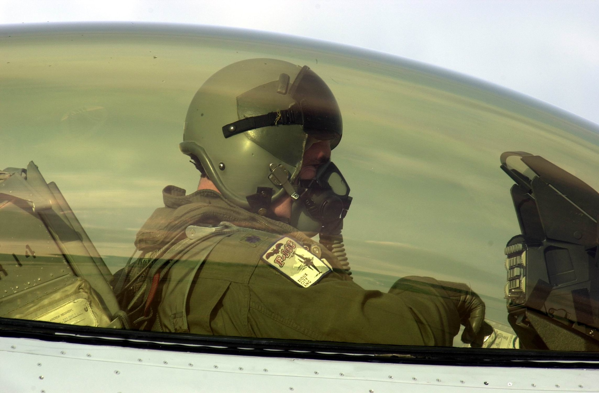 F-16