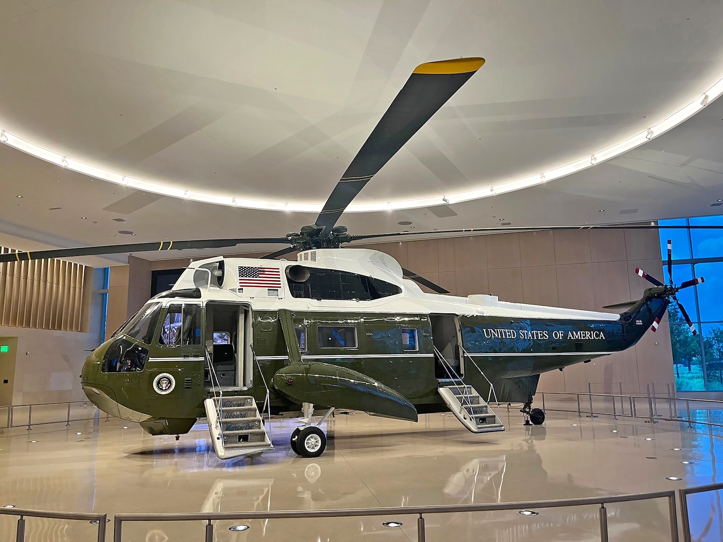 Marine One, BUNO 358, on display at the new George H. W. Bush Presidential Museum and Library Marine One/4141 Locomotive Pavilion in College Station, Texas. The new pavilion showcasing the retired Marine One helicopter hosted a Day of Gratitude and an invitation-only Centennial Celebration Dinner in the new 29,000 square-foot pavilion as part of the 41@100 event on what would have been President George H. W. Bush’s 100th birthday.