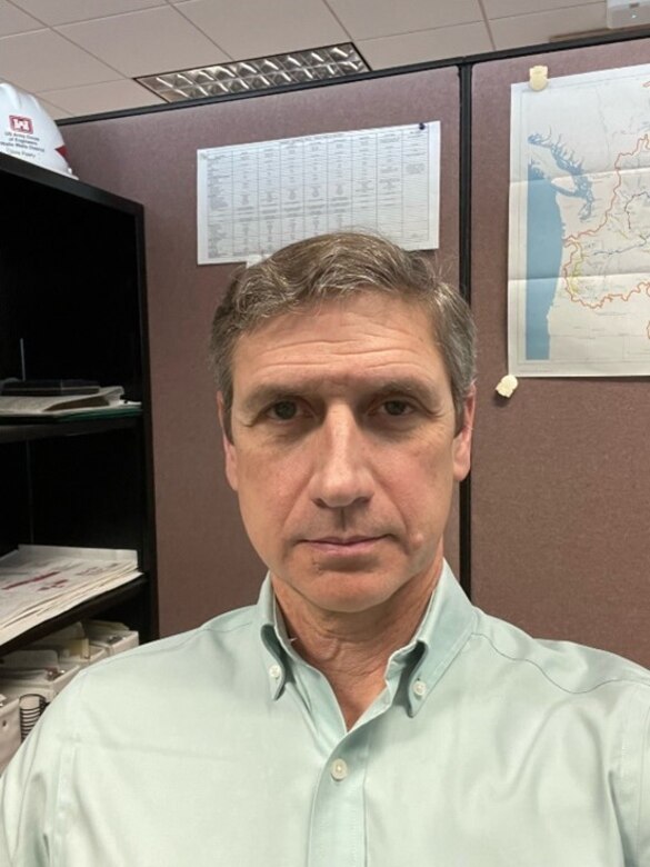 Bio photo of Walla Walla District’s Dr. Christopher Peery