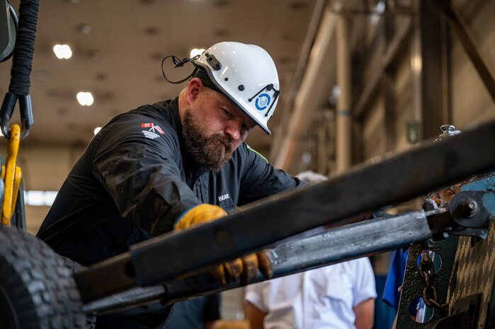 WreckMaster instructor trains employees.