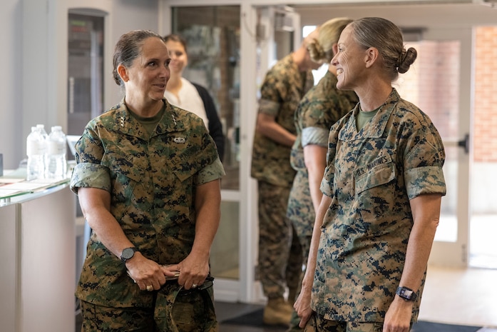 Lt. Gen. Shea Visits 2nd MLG Human Performance Center
