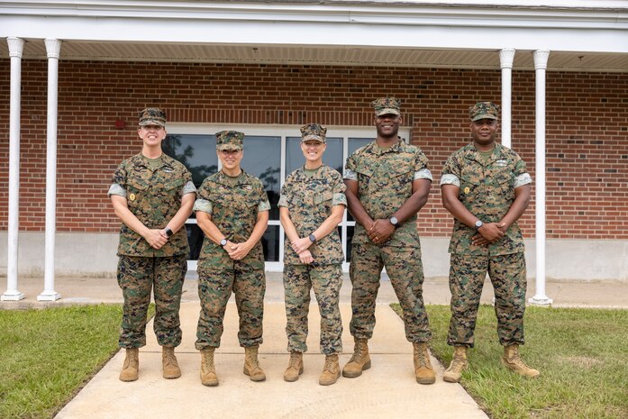 Lt. Gen. Shea Visits 2nd MLG Human Performance Center