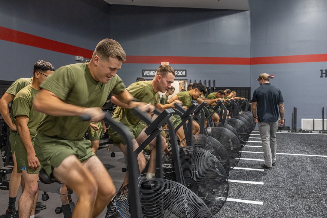 CLB-22 Conducts Physical Training and Conditioning at 2nd MLG Human Performance Center