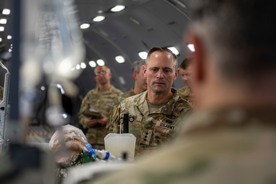 Army Lt. Gen. observes medical Airmen on a KC-46A Pegasus