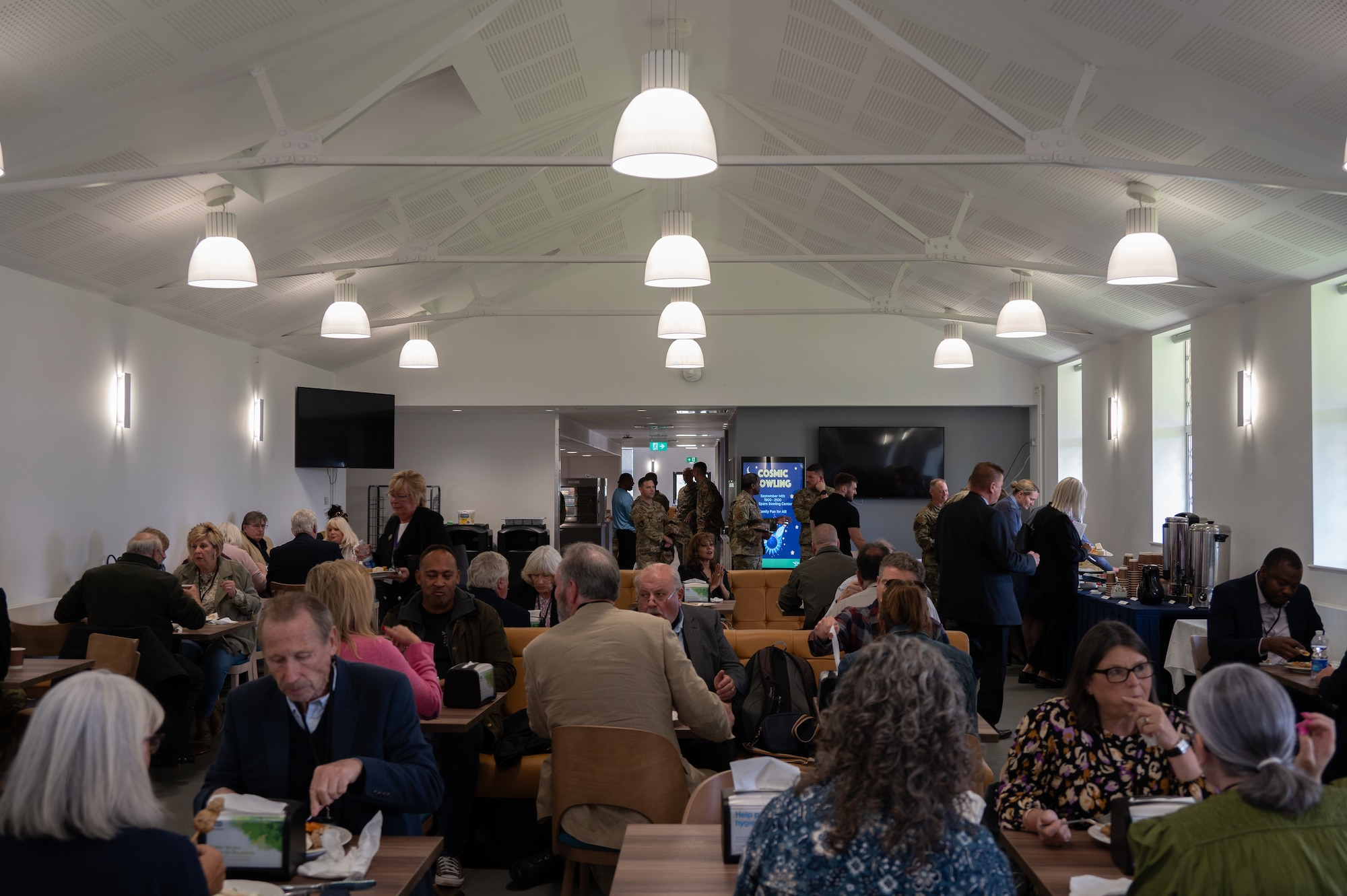 Pathfinders and civic leaders eat
