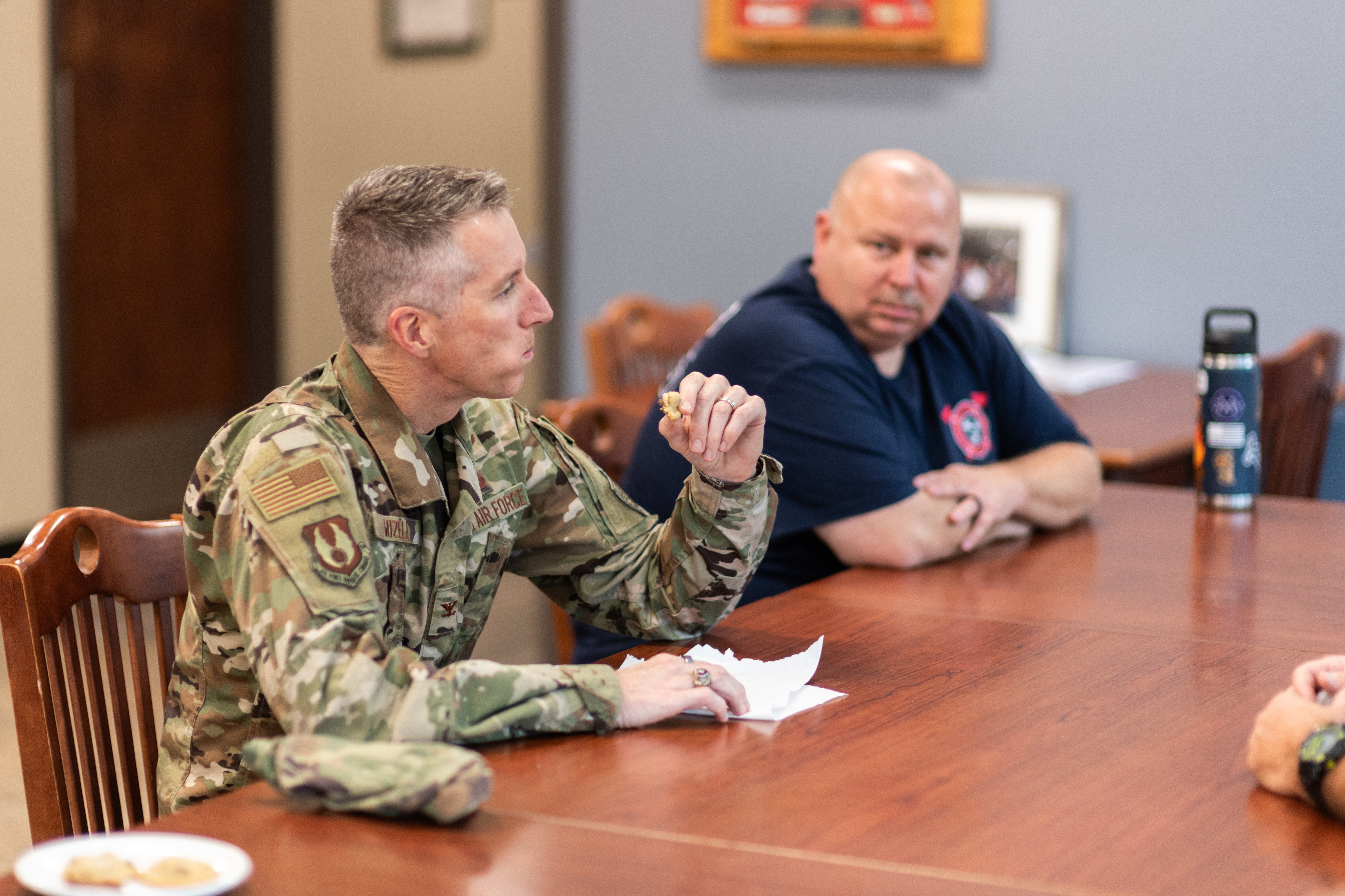 マイケルページ Michael Kors 5739 Chronograph Stainless Steel Men's Watch – ZWC & Co.