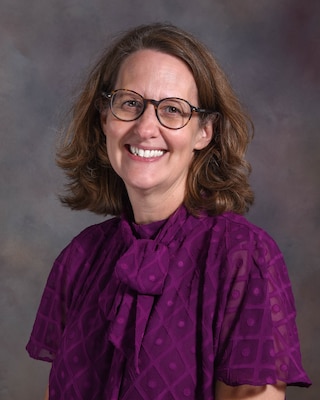 Headshot of Kim Cragin