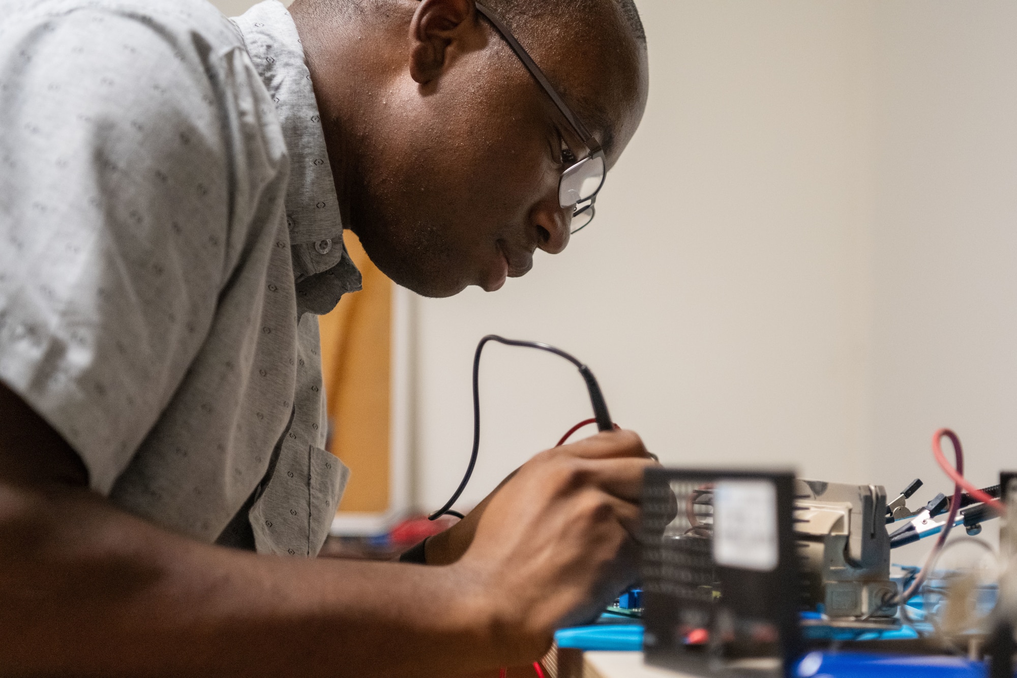 The DSIL is equipped with 15 three dimensional printers, four virtual reality headsets, a laser engraver and many more free-to-use science, engineering, technology and mathematics (STEM) related equipment. (U.S. Air Force photo)