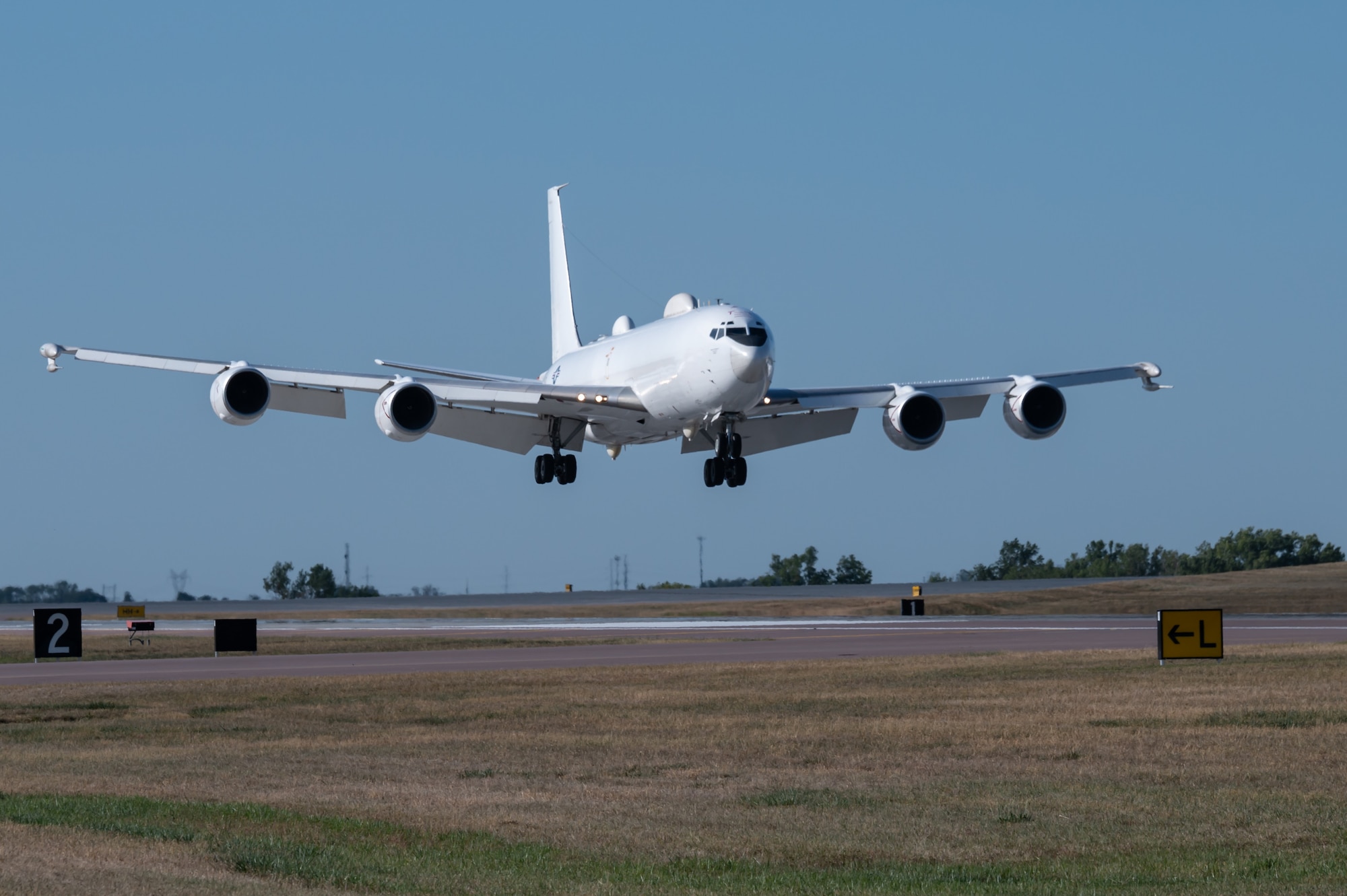 A E-6B Mercury lands