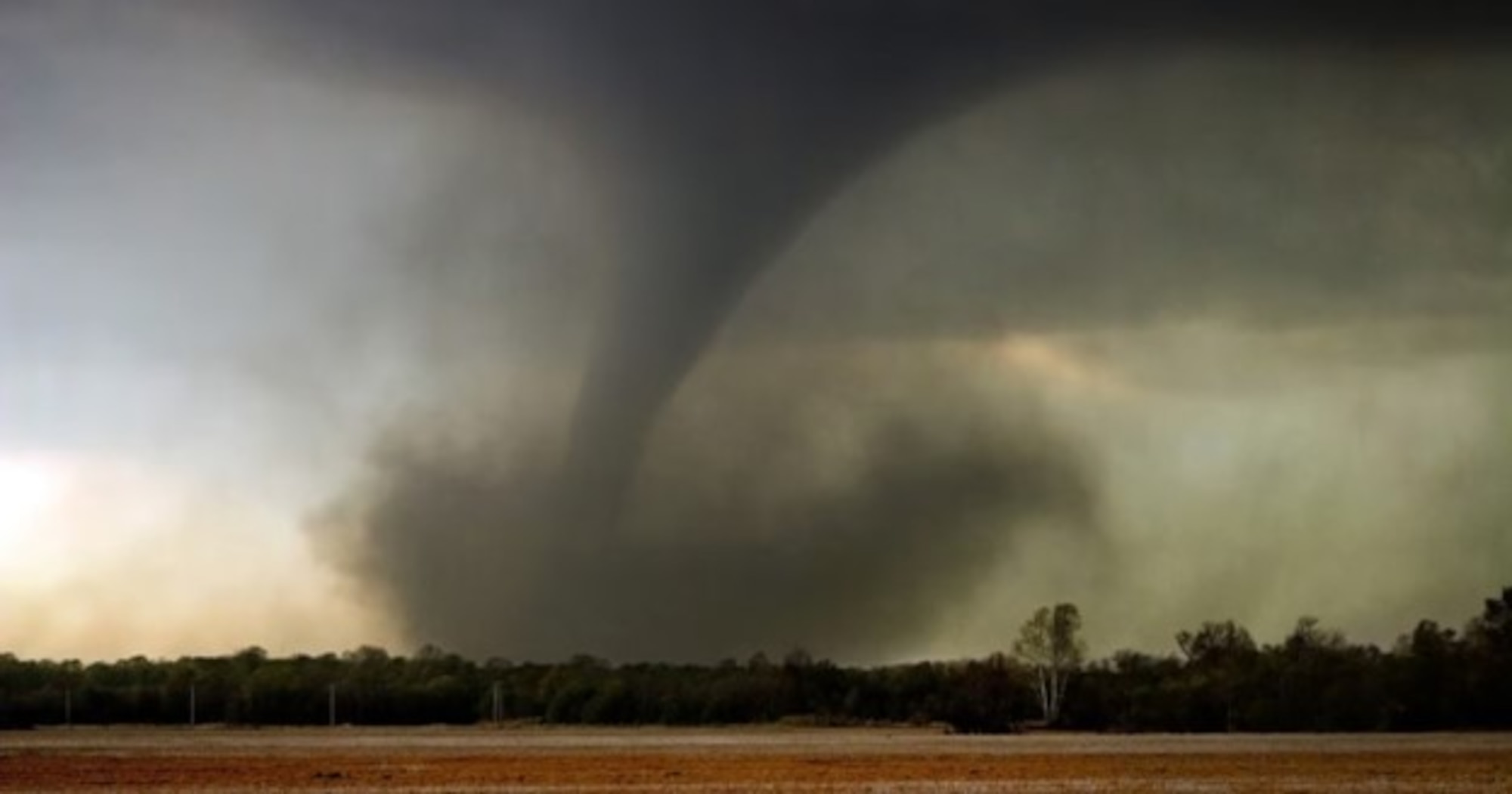 Tornado impacting the ground