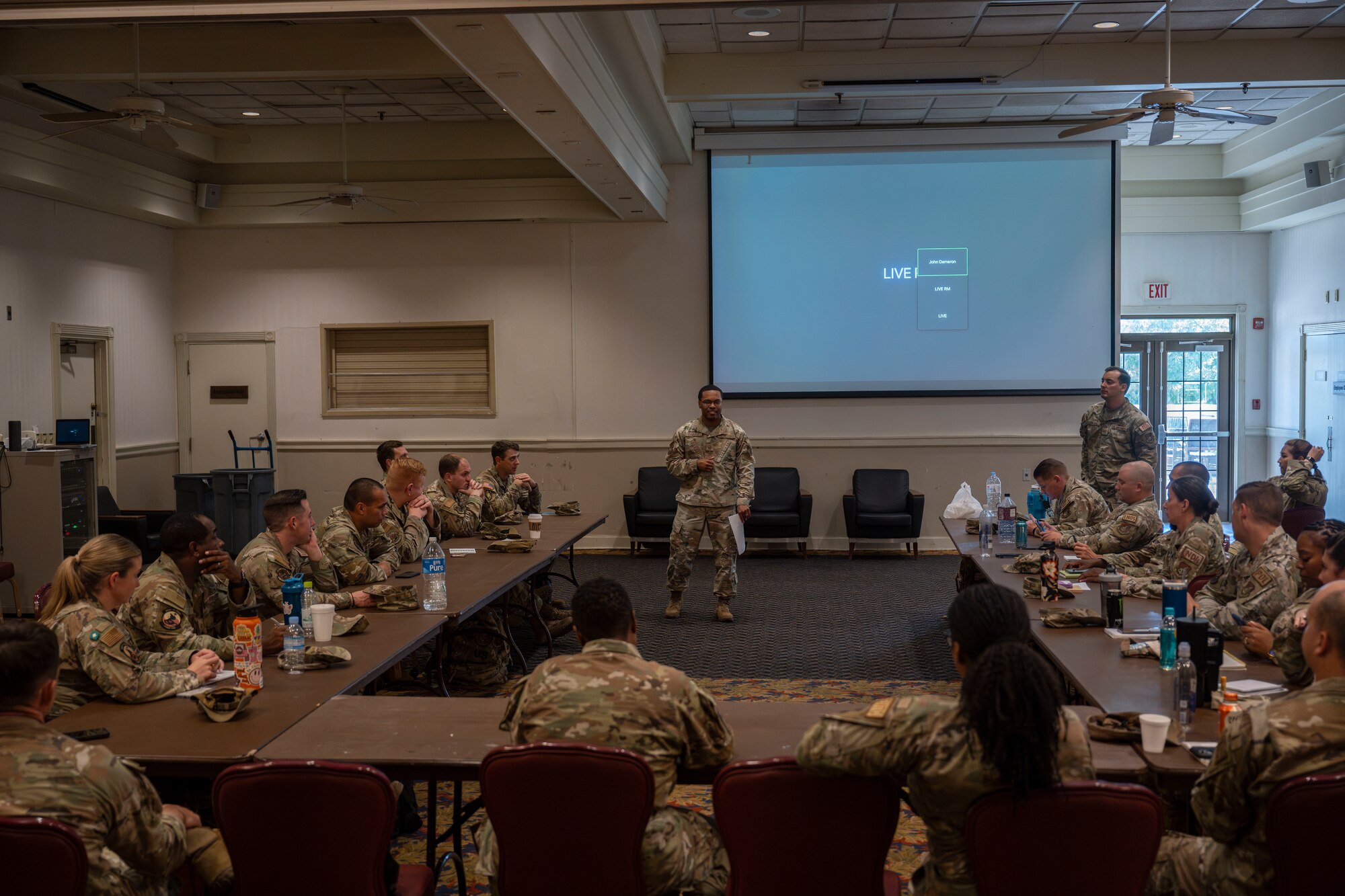 U.S. Air Force Master Sgt. John Dameron, 8th Fighter Wing Leaning In Virtual Experience program facilitator leads discussion after a LIVE session during a senior noncommissioned officer professional education seminar at Kunsan Air Base, Republic of Korea.