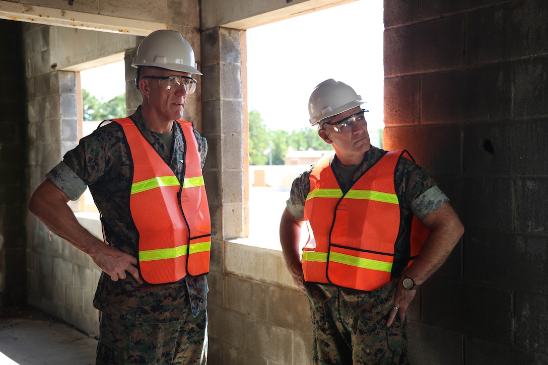 MCICOM Commander BGen Woodworth visits Camp Lejeune