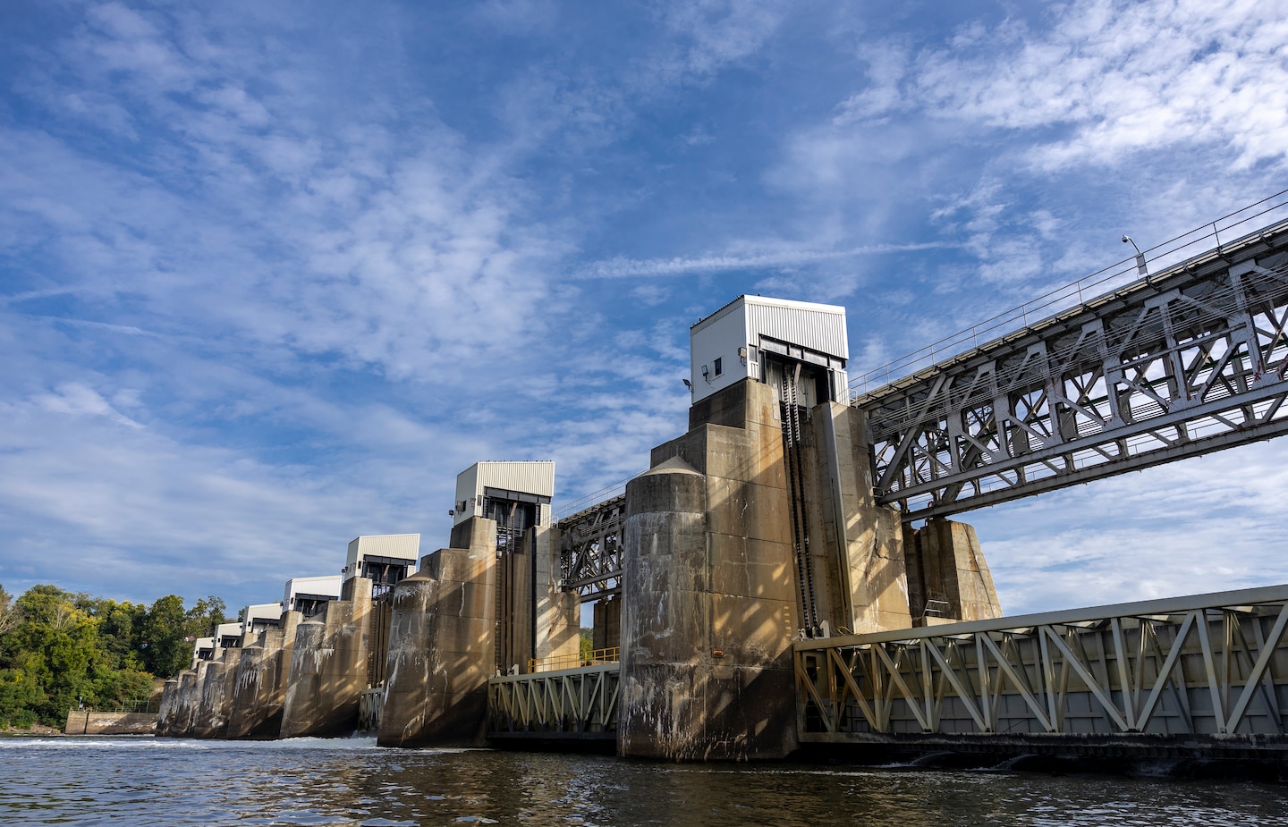 Transporting commodities on the waterways is four times less expensive than by truck and 33 percent cheaper than by rail. Between 15 million and 20 million tons of cargo travel on the upper Ohio River each year, including mainly coal, but also coke, petroleum products, raw and finished steel, and aggregates.