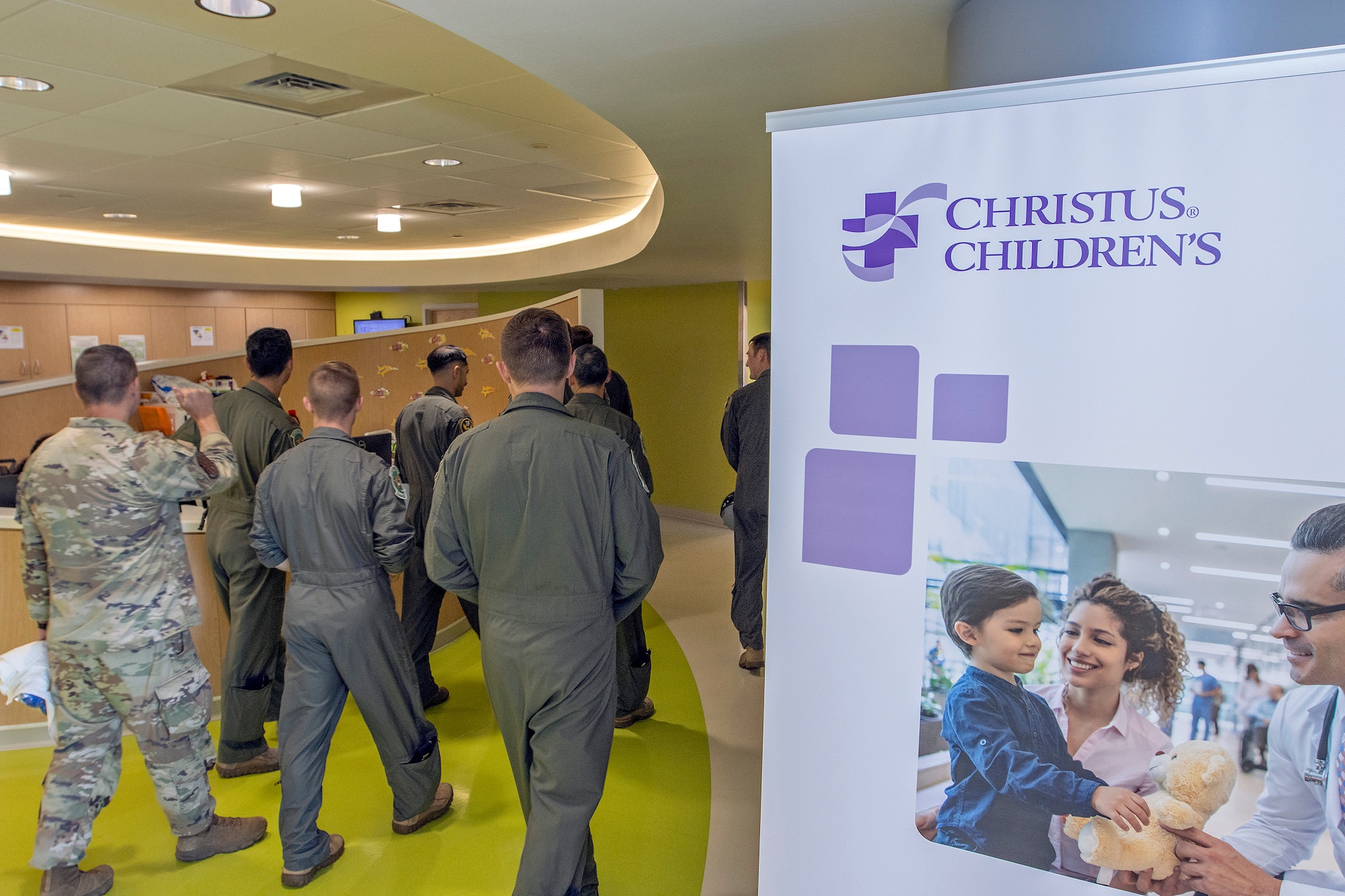 560th FTS, 39th FTS pilots visit Christus Children’s Hospital of San Antonio