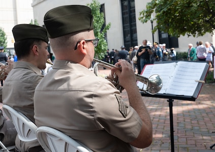 VNG Soldiers, Airmen honor those remembered at Public Safety Memorial